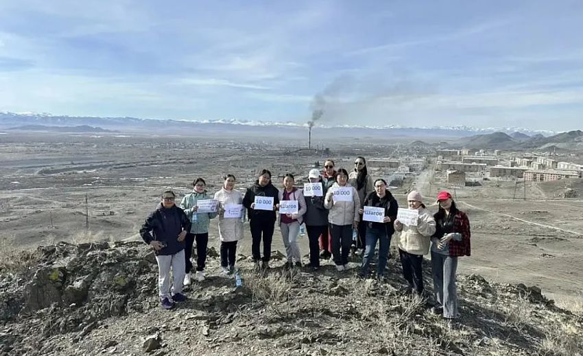 Акцию «10 000 шагов к жизни» провели в городе Ак-Довураке Республики Тывы