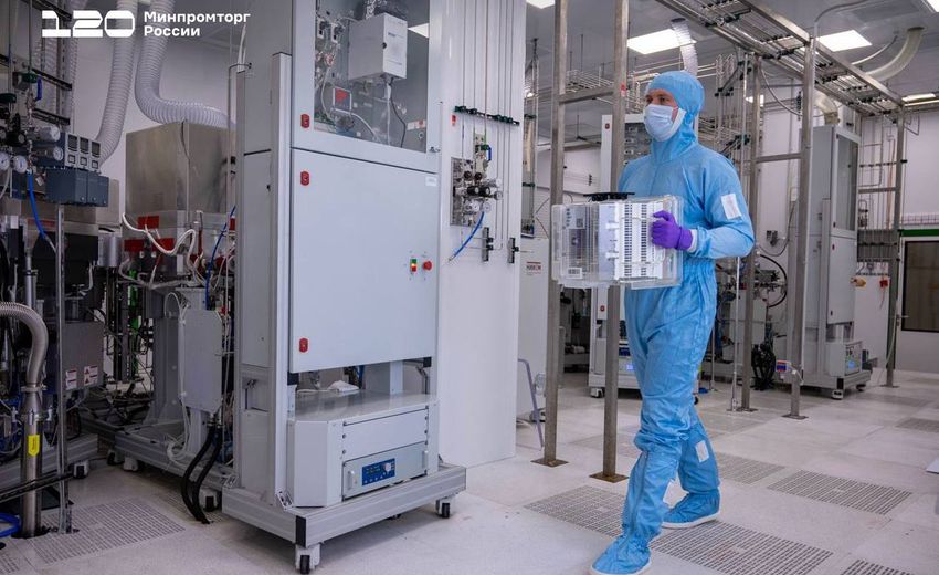 Оборудование для производства микрочипов создали российские ученые