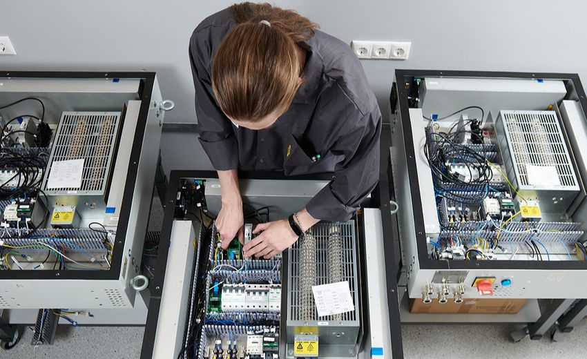 Eco-friendly supercapacitor systems for trams and metro cars have been developed in Moscow