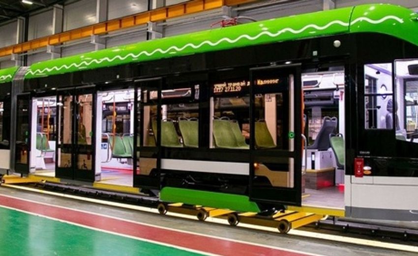 Il primo tram completamente a pianale ribassato inizia i test in Russia 